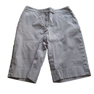 Jones New York Women Bermuda Shorts Size 4 Striped Black White Preppy Beach Golf